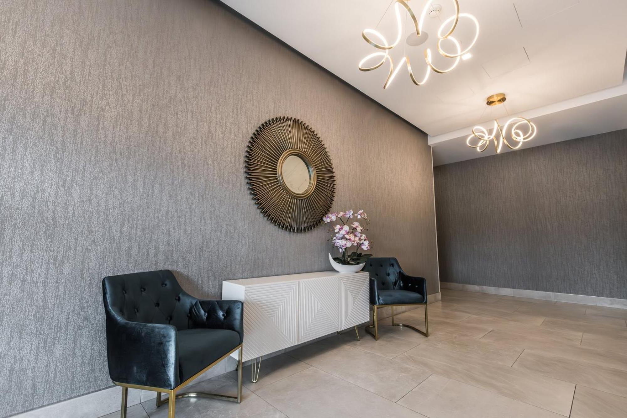 Holiday Inn Express & Suites - Toronto Airport South By Ihg Εξωτερικό φωτογραφία