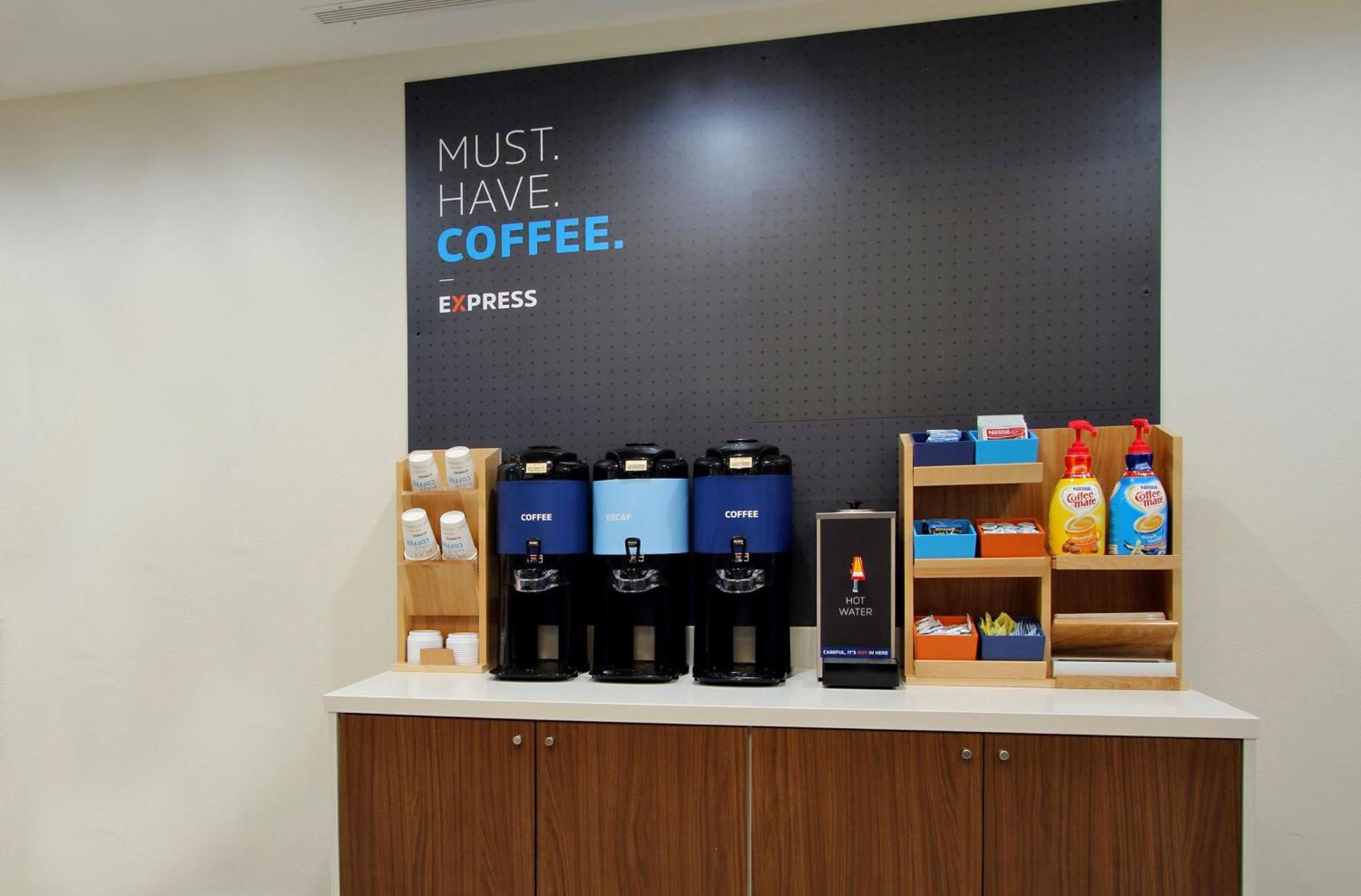 Holiday Inn Express & Suites - Toronto Airport South By Ihg Εξωτερικό φωτογραφία